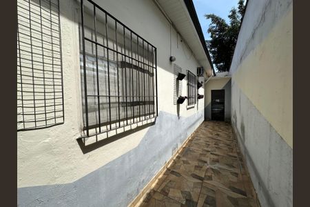 Casa à venda com 240m², 3 quartos e 2 vagasQuintal