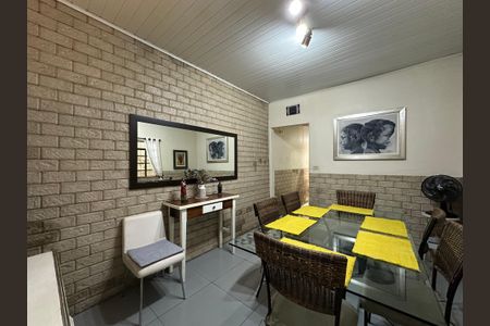 Casa à venda com 240m², 3 quartos e 2 vagasSala de Jantar