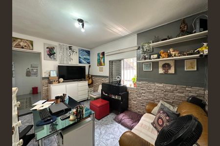 Casa à venda com 240m², 3 quartos e 2 vagasEscritório