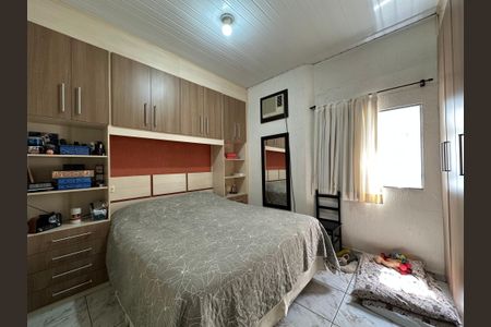 Quarto de casa à venda com 3 quartos, 240m² em Vila Ipojuca, São Paulo