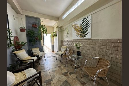 Casa à venda com 240m², 3 quartos e 2 vagasQuintal