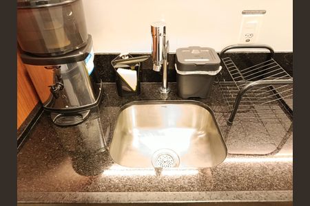 Studio para alugar com 28m², 1 quarto e sem vaga Studio para alugar com 28m², 1 quarto e sem vagaCozinha