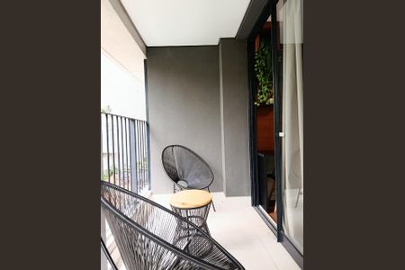 Varanda de kitnet/studio para alugar com 1 quarto, 28m² em Pinheiros, São Paulo
