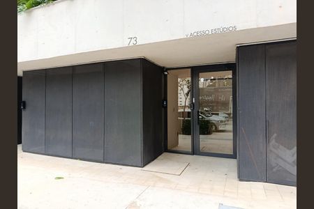 Studio para alugar com 28m², 1 quarto e sem vaga Studio para alugar com 28m², 1 quarto e sem vagaHall de Entrada