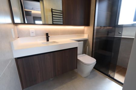 Apartamento à venda com 65m², 2 quartos e 1 vagaBanheiro da Suíte