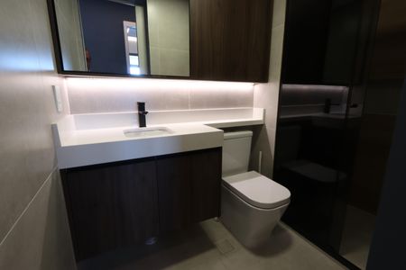 Apartamento à venda com 65m², 2 quartos e 1 vagaBanheiro Social