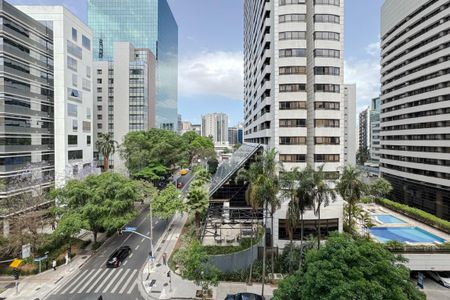 Apartamento para alugar com 70m², 2 quartos e 1 vagaVista