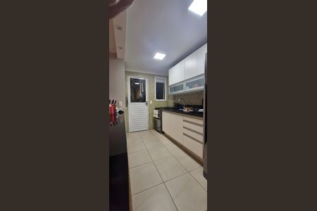 Cozinha de apartamento à venda com 2 quartos, 83m² em Jardim Monte Kemel, São Paulo