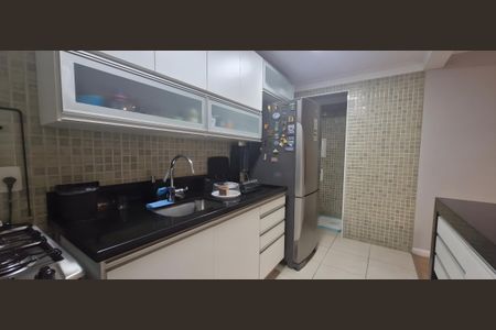 Apartamento à venda com 83m², 2 quartos e 2 vagas Apartamento à venda com 83m², 2 quartos e 2 vagasCozinha