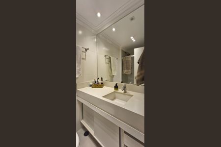 Banheiro de apartamento à venda com 2 quartos, 83m² em Jardim Monte Kemel, São Paulo