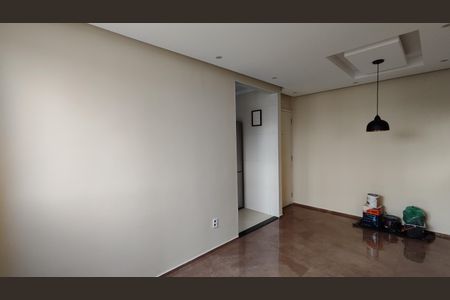 Sala de apartamento para alugar com 2 quartos, 38m² em Jardim Lourdes, Ferraz de Vasconcelos