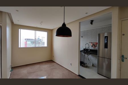Sala de apartamento para alugar com 2 quartos, 38m² em Jardim Lourdes, Ferraz de Vasconcelos