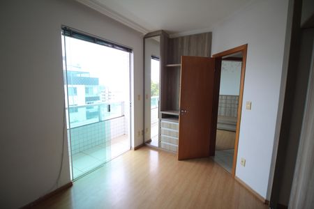 Apartamento à venda com 156m², 3 quartos e 2 vagasSuíte