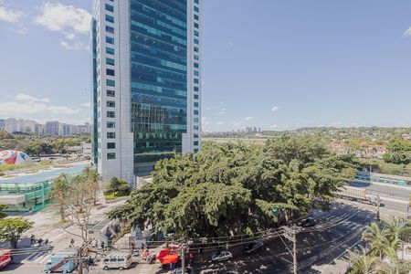 Vista de apartamento à venda com 2 quartos, 69m² em Pinheiros, São Paulo