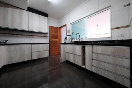 Casa à venda com 168m², 2 quartos e 1 vagaCozinha