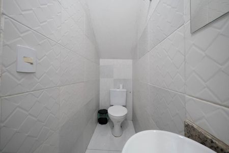 Casa à venda com 168m², 2 quartos e 1 vagaLavabo