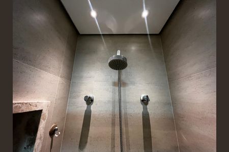 Apartamento à venda com 70m², 2 quartos e 2 vagasBanheiro da Suíte