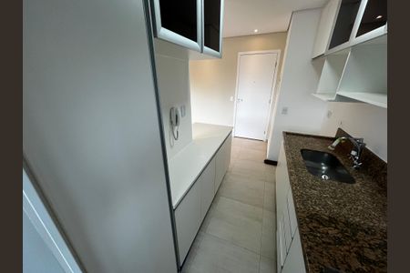 Apartamento à venda com 70m², 2 quartos e 2 vagasCozinha