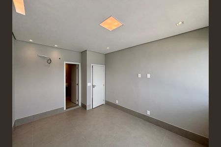 Apartamento à venda com 205m², 4 quartos e 4 vagasSuite 1