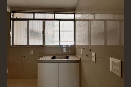 Apartamento à venda com 205m², 4 quartos e 4 vagasÁrea de serviço