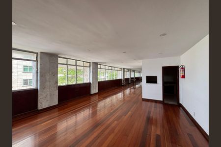 Apartamento à venda com 205m², 4 quartos e 4 vagasÁrea comum - salão de festas