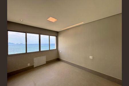 Apartamento à venda com 205m², 4 quartos e 4 vagasSuite 1
