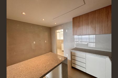 Apartamento à venda com 205m², 4 quartos e 4 vagasCozinha