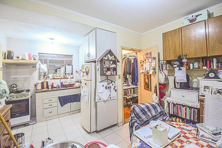 Casa à venda com 180m², 3 quartos e 2 vagasCozinha