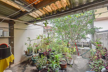 Casa à venda com 180m², 3 quartos e 2 vagasQuintal