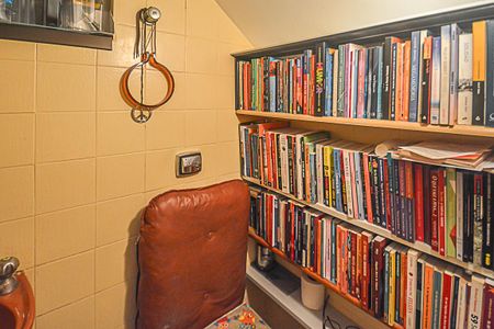 Casa à venda com 180m², 3 quartos e 2 vagasLavabo