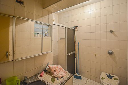 Casa à venda com 180m², 3 quartos e 2 vagasBanheiro Social