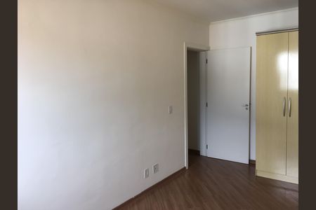Quarto de apartamento para alugar com 2 quartos, 72m² em Jardim Carvalho, Porto Alegre