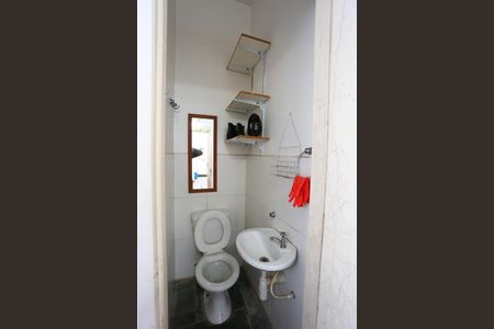 Casa à venda com 296m², 3 quartos e 2 vagasBanheiro de Serviço