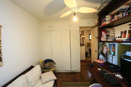 Casa à venda com 296m², 3 quartos e 2 vagasQuarto 1