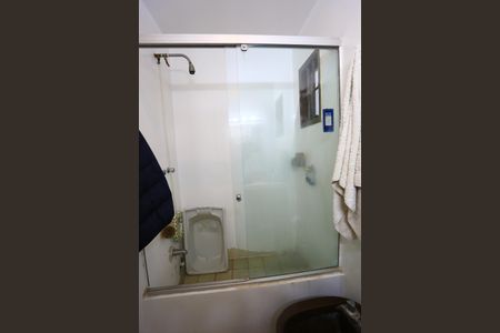 Casa à venda com 296m², 3 quartos e 2 vagasBanheiro