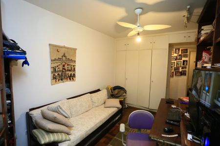 Casa à venda com 296m², 3 quartos e 2 vagasQuarto 1