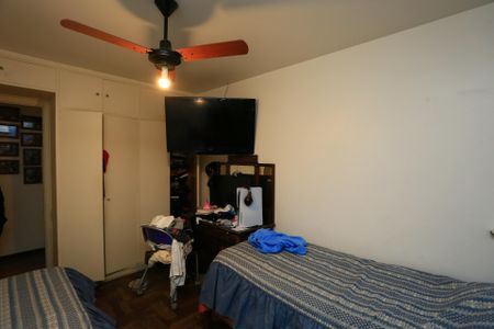 Casa à venda com 296m², 3 quartos e 2 vagasQuarto 2