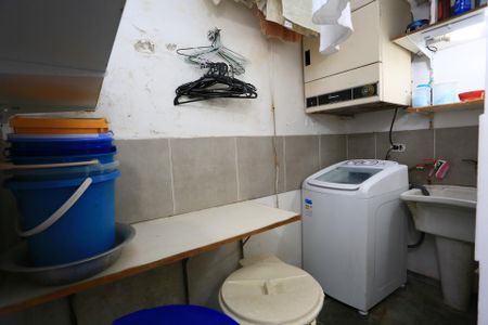 Casa à venda com 296m², 3 quartos e 2 vagasÁrea de Serviço