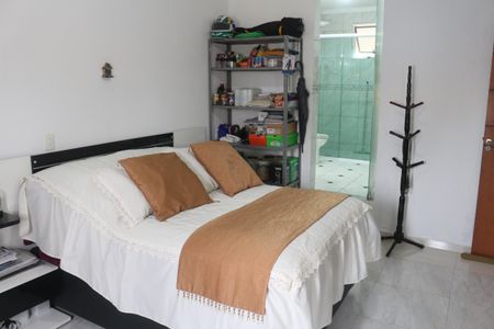 Apartamento à venda com 157m², 4 quartos e 2 vagasSuíte 1