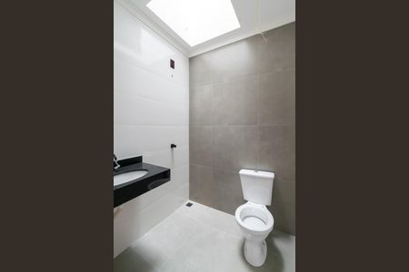 Casa à venda com 78m², 2 quartos e 1 vaga Casa à venda com 78m², 2 quartos e 1 vagaBanheiro da Suíte 1