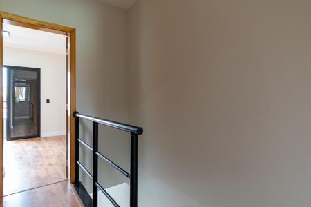 Corredor de casa à venda com 2 quartos, 78m² em Vila Babilonia, São Paulo