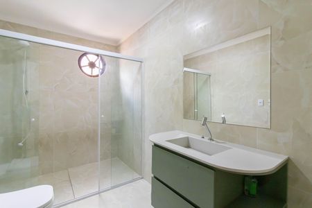 Casa para alugar com 53m², 2 quartos e 1 vaga Casa para alugar com 53m², 2 quartos e 1 vagaBanheiro