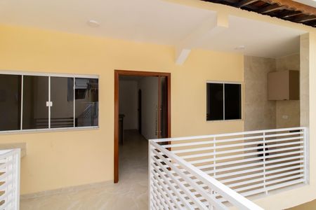 Casa para alugar com 53m², 2 quartos e 1 vaga Casa para alugar com 53m², 2 quartos e 1 vagaEntrada