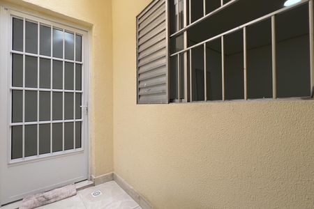 Casa para alugar com 43m², 1 quarto e 1 vagaÁrea de Serviço