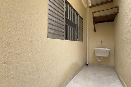 Casa para alugar com 43m², 1 quarto e 1 vagaÁrea de Serviço