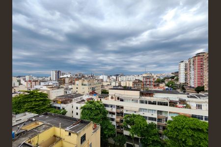 Apartamento à venda com 122m², 2 quartos e 1 vaga Apartamento à venda com 122m², 2 quartos e 1 vagaCozinha vista