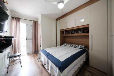 Casa à venda com 84m², 3 quartos e 2 vagasSuíte