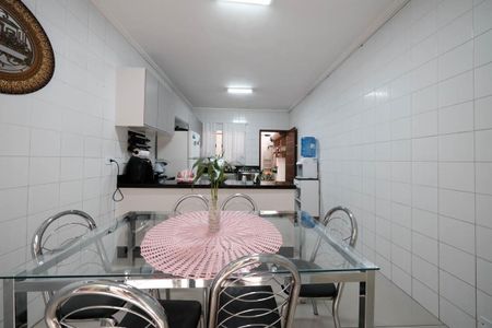Casa à venda com 84m², 3 quartos e 2 vagasCozinha