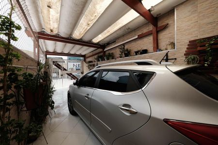 Casa à venda com 84m², 3 quartos e 2 vagasGaragem