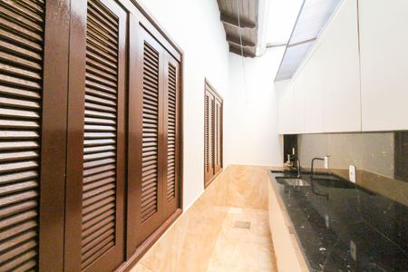 Casa à venda com 80m², 3 quartos e 2 vagas Casa à venda com 80m², 3 quartos e 2 vagasÁrea de Serviço